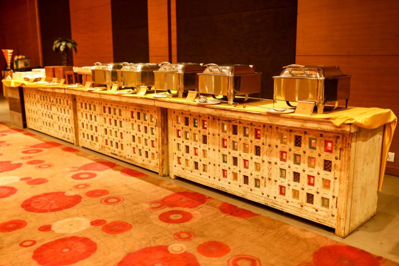 Hotel German Palace Near To Airport Gandhinagar Eksteriør bilde
