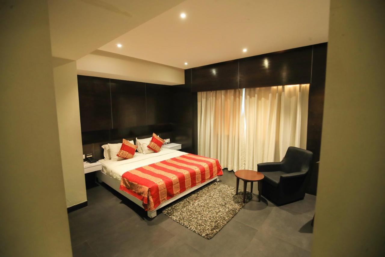 Hotel German Palace Near To Airport Gandhinagar Eksteriør bilde