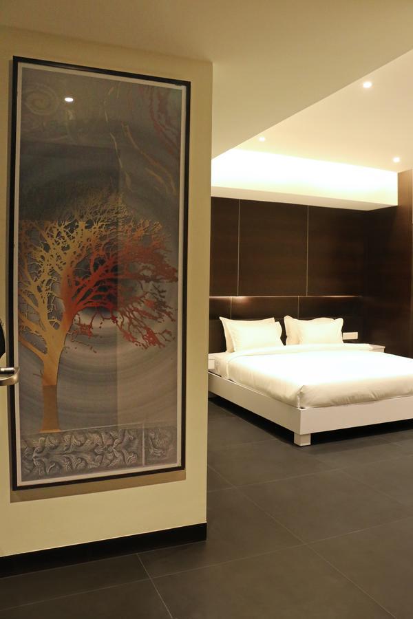 Hotel German Palace Near To Airport Gandhinagar Eksteriør bilde