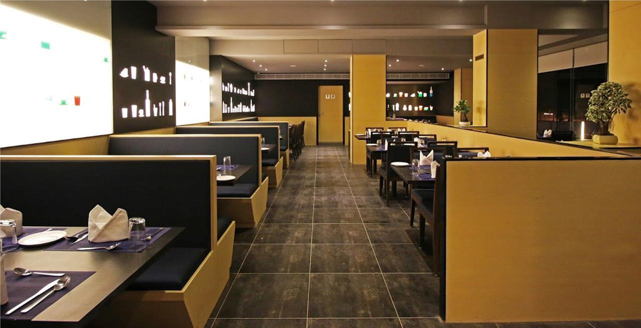 Hotel German Palace Near To Airport Gandhinagar Eksteriør bilde