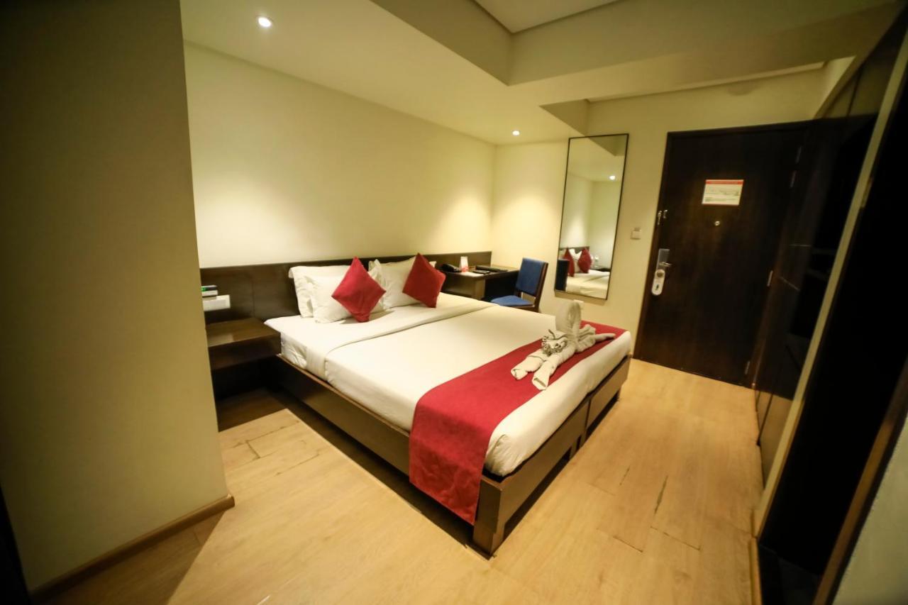 Hotel German Palace Near To Airport Gandhinagar Eksteriør bilde